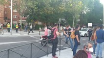 Manifestación contra las protestas que piden la dimisión del Gobierno
