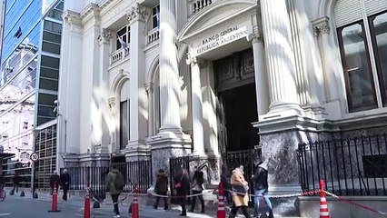 Argentina dispone otros 10 días para canje de deuda, sin conjurar default