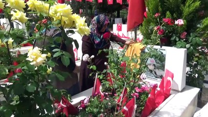 Şehit annesi yürekleri dağladı