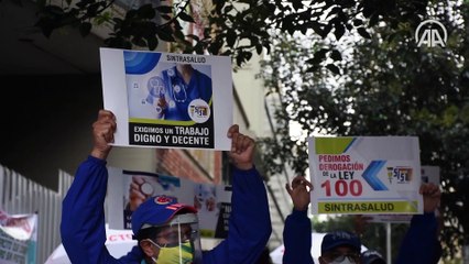 Kolombiya'da sağlık çalışanlarından protesto