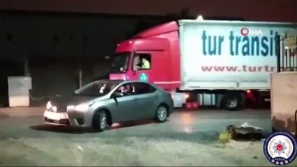 Bursa'da 500 bin liralık alkol yüklü tır böyle yakalandı