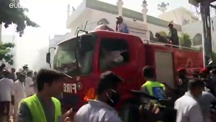 Se estrella un avión de pasajeros en Pakistán con 108 personas a bordo