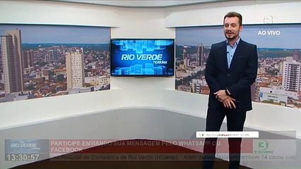 Apresentação de novo estilo da tarja com comentários do Facebook