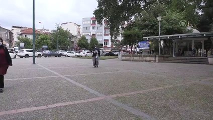'Evde kal Türkiye' çağrısına kısmen uyuluyor - BALIKESİR / ZONGULDAK
