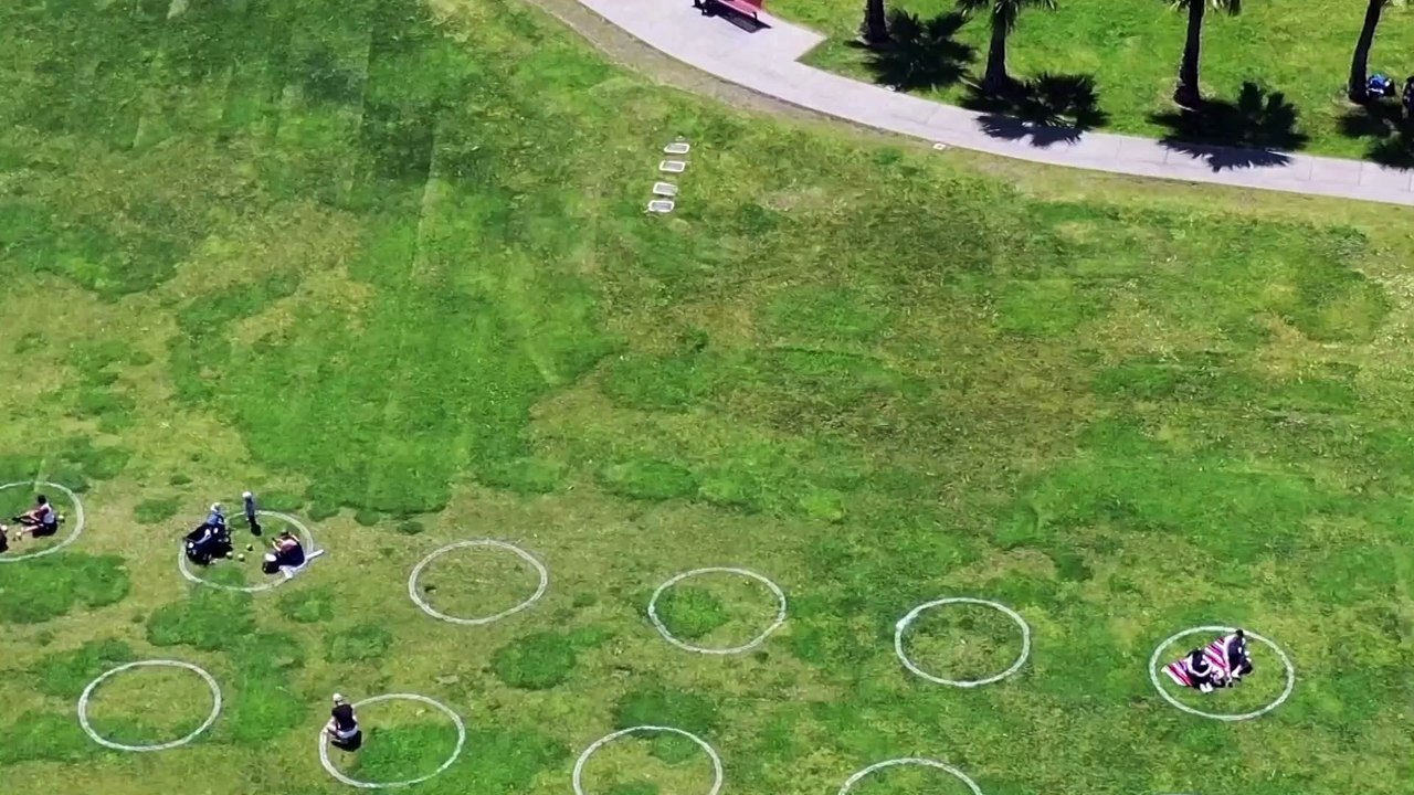 San Francisco’s Dolores Park Now Features Circles to Encourage Park-Goers to Social Distance