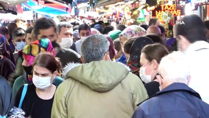 Çarşı ve pazarlarda adım atacak yer kalmadı