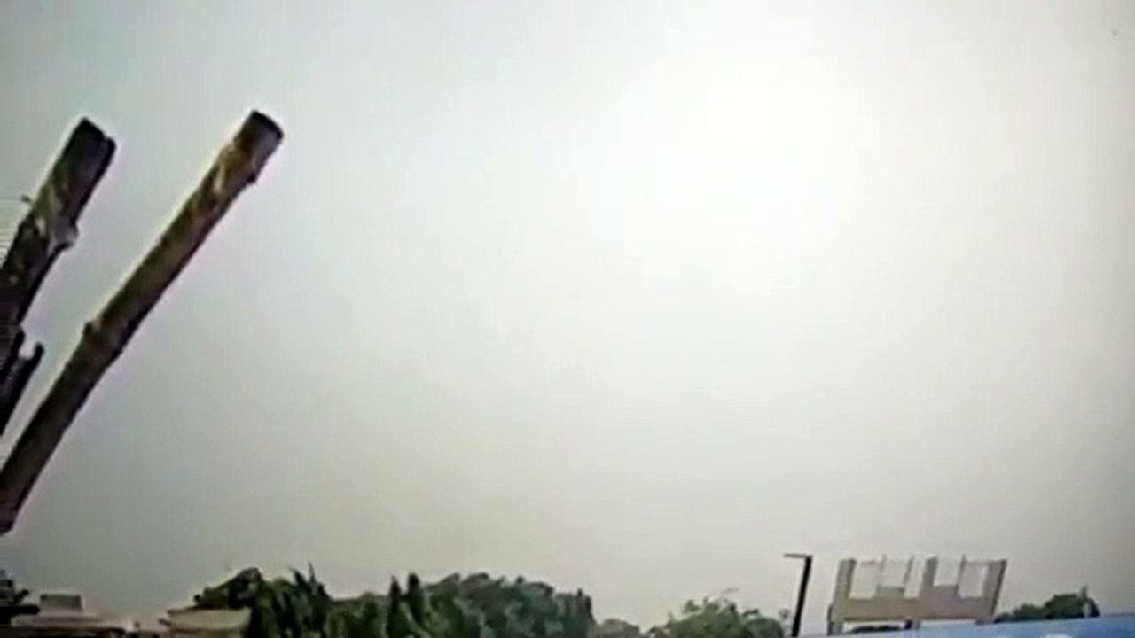 Live Video of PIA Aeroplane Airbus 320 Crash, Karachi