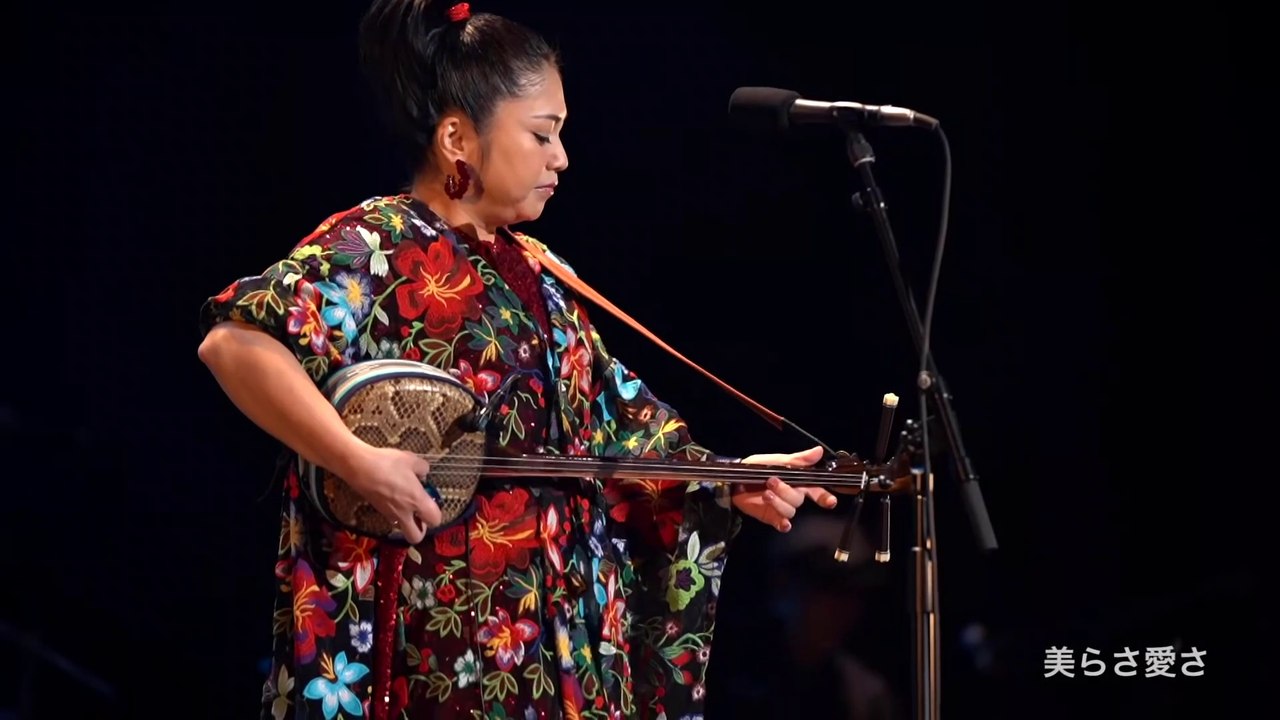 Rimi Natsukawa 美らさ愛さ