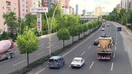 Başkentte sokağa çıkma kısıtlaması öncesi trafik yoğunluğu - ANKARA