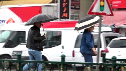 Çöl Sıcaklarının Ardından Bursalılar Yağmurla Serinledi