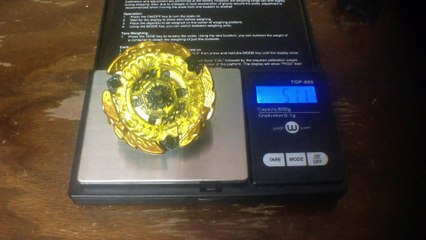 Beyblade Legends Hades Kerbecs 145DS Unboxing (2/6)