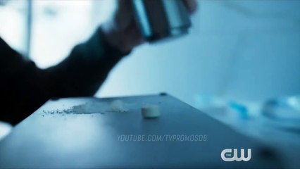 In The Dark S02E07 The Straw That Broke the Camel’s Back