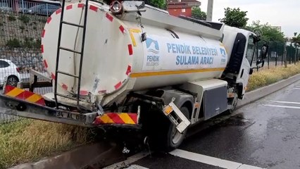 Pendik'te İETT otobüsü ile sulama tankeri çarpıştı: 9 yaralı - İSTANBUL