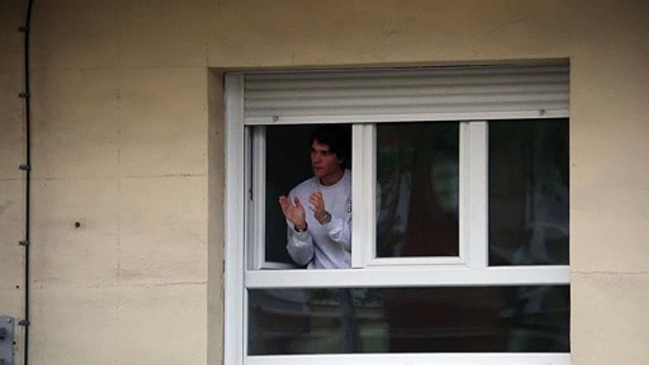 María Pombo y Pablo Castellanos aplauden la labor de los sanitarios