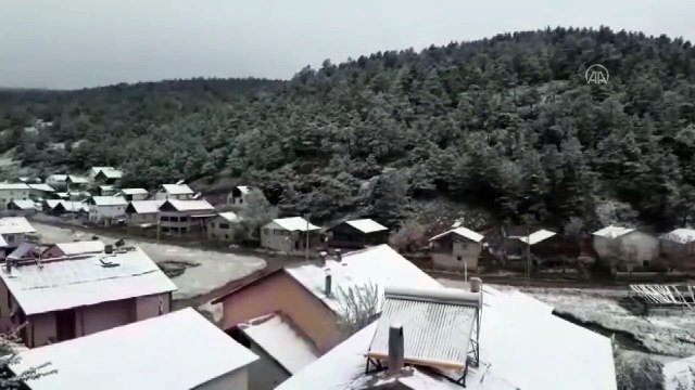 Eğriçimen Yaylası mayıs ayında yağan karla beyaza büründü - SİVAS