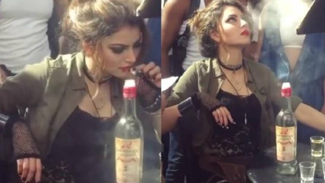 Urvashi Rautela BINDAAS & B0LD andaaz| Bollywood stars smoking in Public |