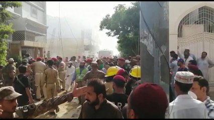 97 قتيلا على الأقل في تحطم الطائرة في باكستان