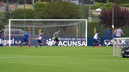 Entrenamiento  de Osasuna por  grupos en Tajonar.