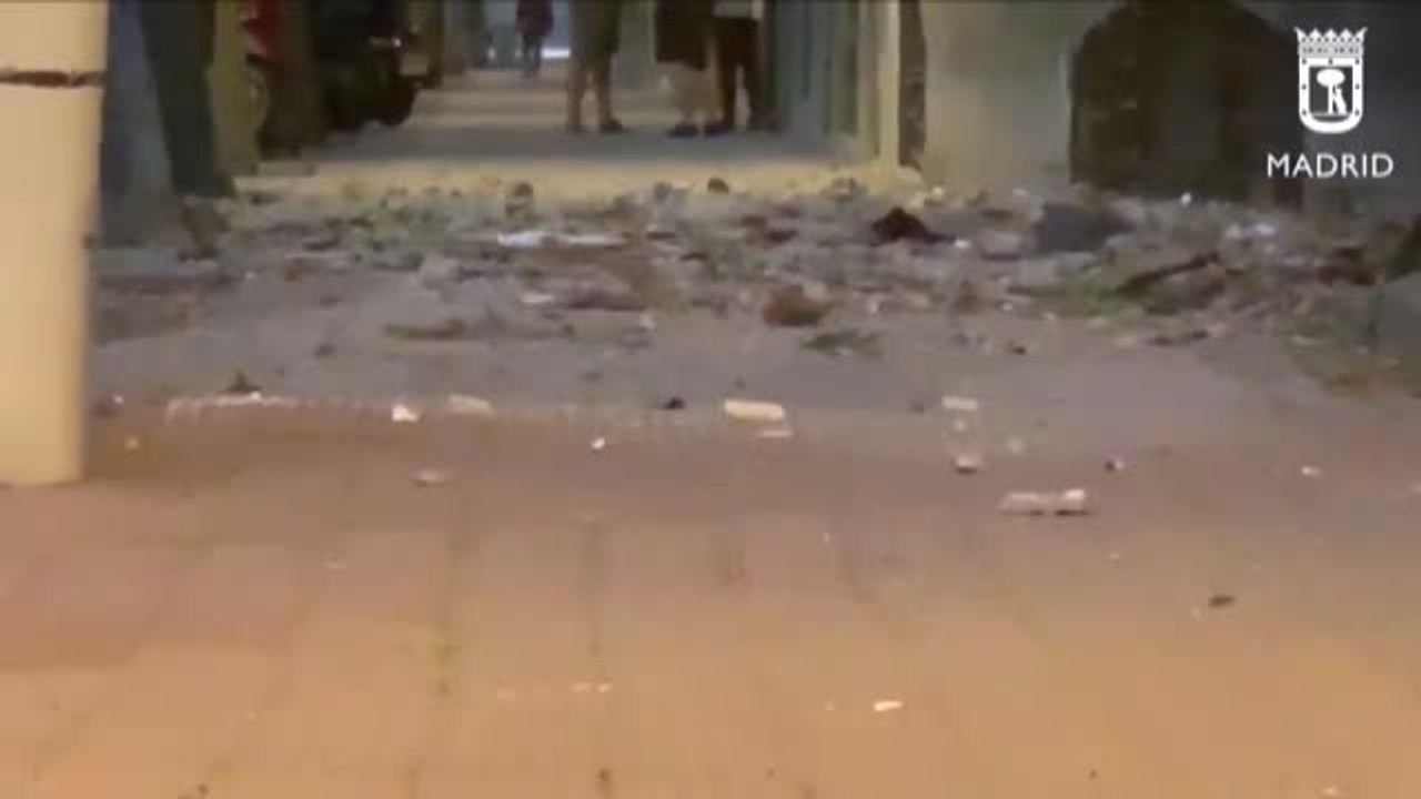 La caída de una cúpula de un edificio en el centro de Madrid provoca cuantiosos daños materiales