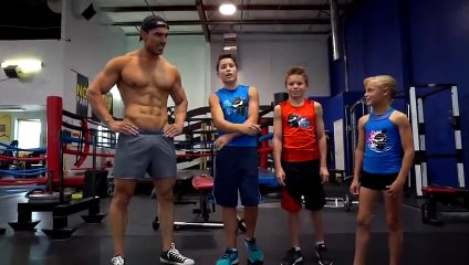 Gymnast vs Giant 2!  Who is stronger, Payton or the Bodybuilder-