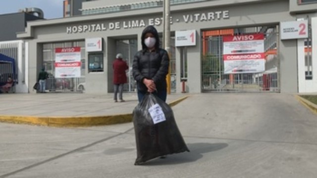 La angustia envuelve los hospitales de Perú durante la pandemia