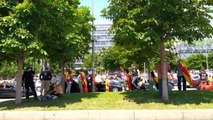 Recoletos recibe a centenares que acuden a la manifestación de la ultraderecha