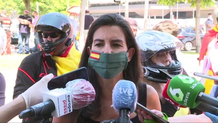 Vox paraliza el centro de Madrid con miles de personas en sus vehículos