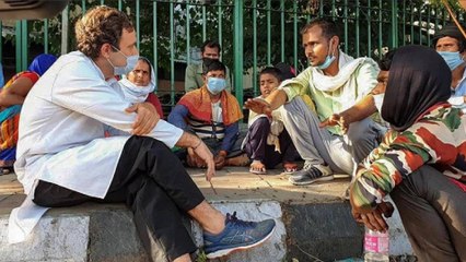 Congress releases video of Rahul's interaction by migrants