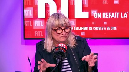 Christine Bravo lance des croisières sur la Seine. Embarquez à bord du "Frou-frou"