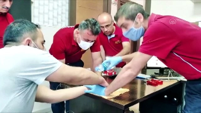 Parmağına sıkışan yüzüğü itfaiye ekipleri çıkarttı - ADIYAMAN