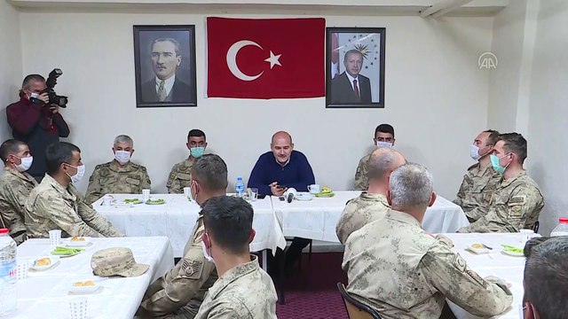 Cumhurbaşkanı Erdoğan İkiyaka Dağları'ndaki askerlerin bayramını kutladı - HAKKARİ