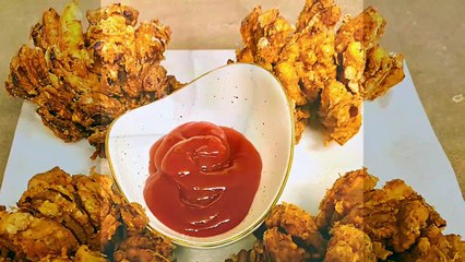 How to make a Blooming Onion homemade