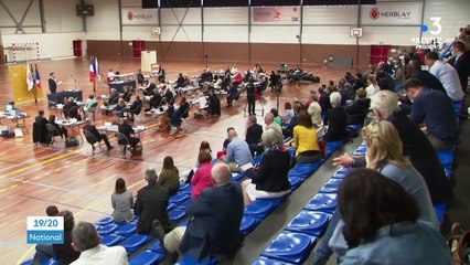 Municipales : les maires élus au premier tour prennent leurs fonctions