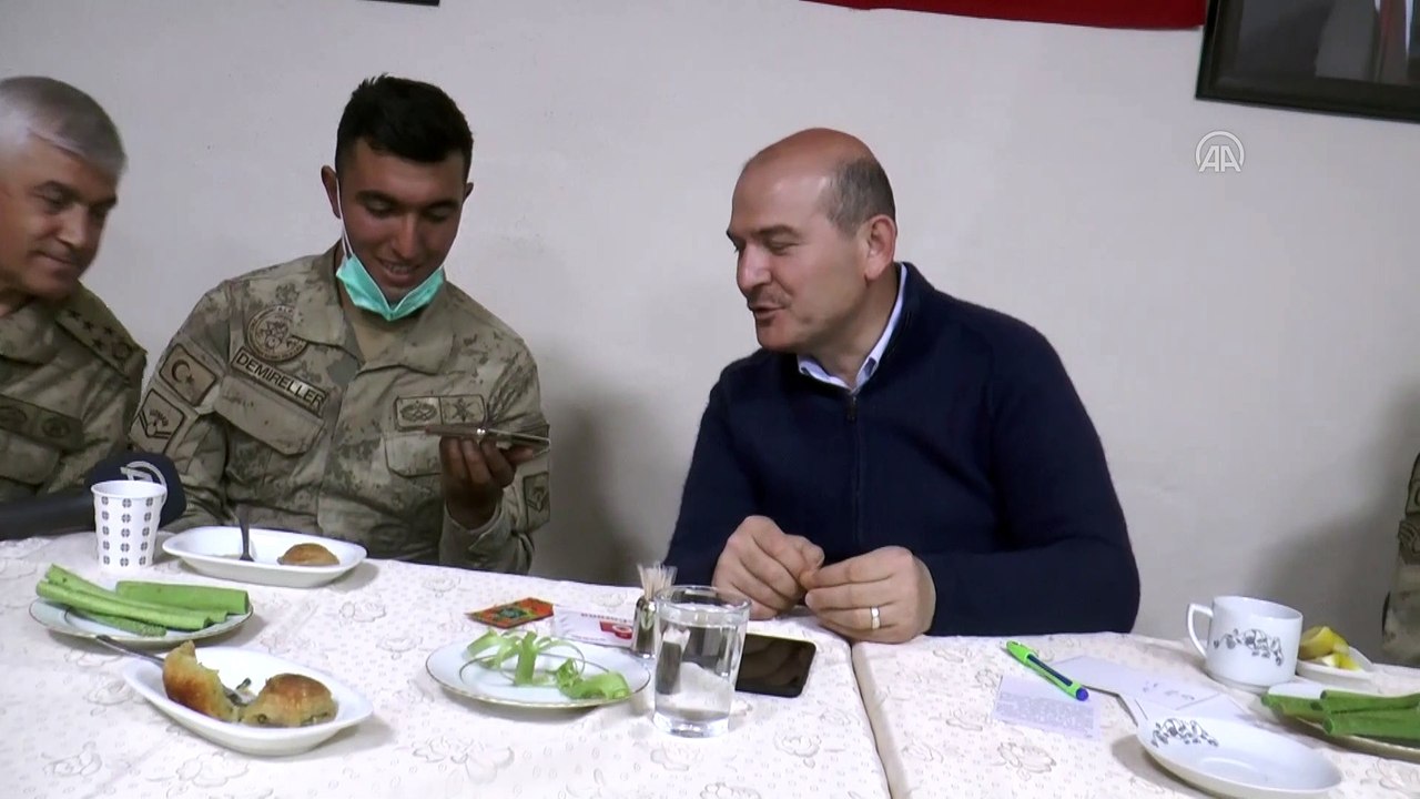 İçişleri Bakanı Soylu asker ailelerinin bayramını kutladı - HAKKARİ