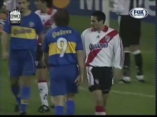 Sale Pablo Aimar, entra Guillermo Pereyra