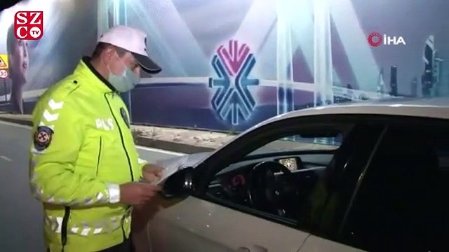 Bayramın ilk gecesi gerçekleştirilen trafik uygulamasında kurallara uymayanlara ceza kesildi