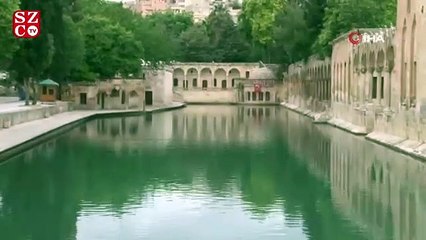 Boş kalan camilerin minarelerinden tekbir sesleri yükseldi