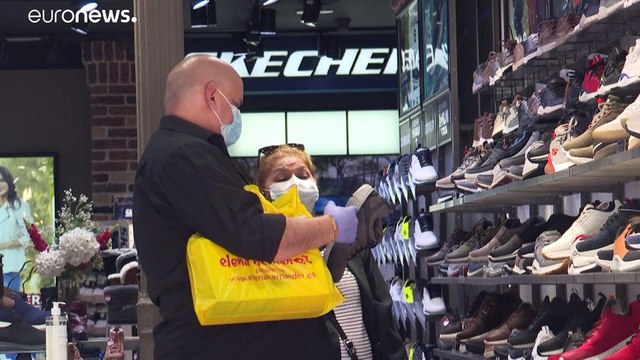 Европейские страны готовятся принимать иностранных туристов