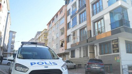 Bayram sabahı dehşet: Arkadaşını bıçakladıktan sonra intihar etti