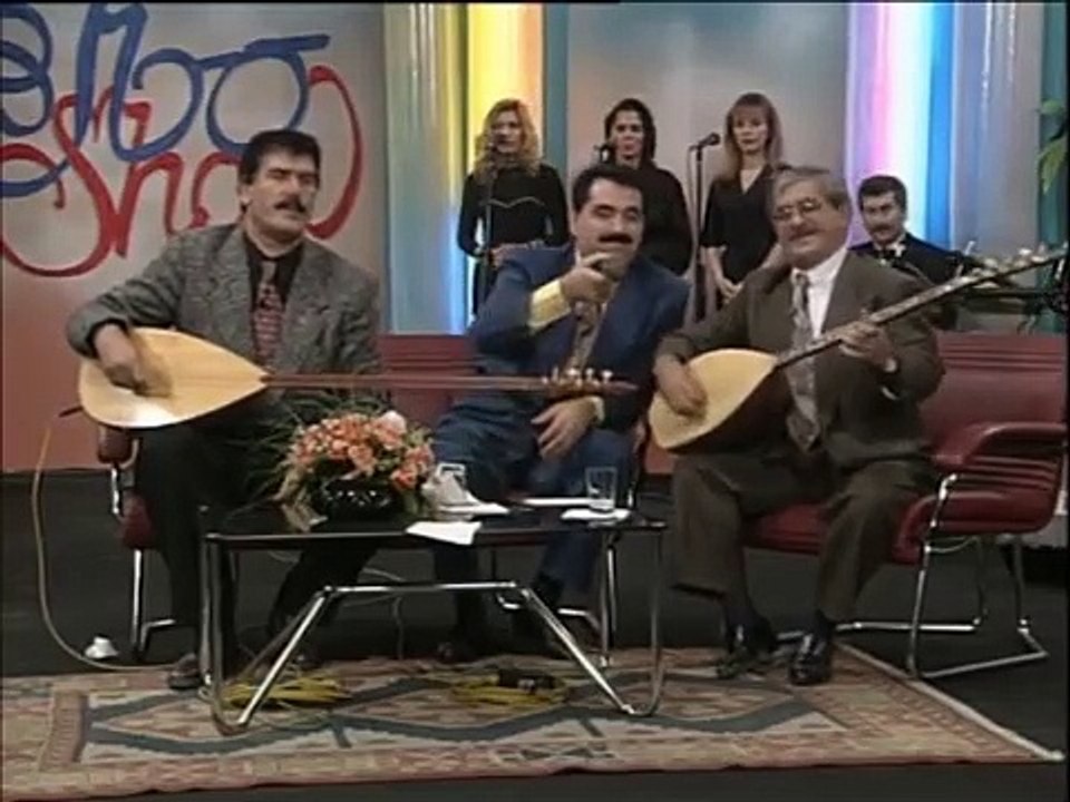 Mahsuni Şerif ile Murat Çobanoğlu'nun Aşık Atış...