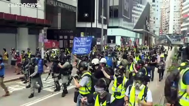 Hong Kong in piazza, Pechino: Guerra fredda con gli USA