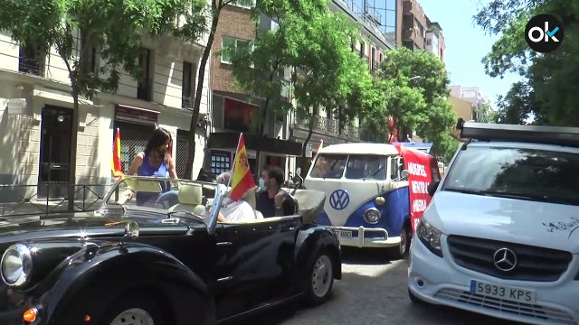Identifican y expulsan a unos manifestantes frente a La Moncloa