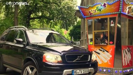 "Близость на расстоянии": театр на подземной парковке