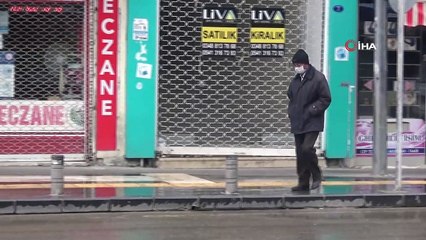 65 yaş ve üzeri vatandaşlara yağmur engeli