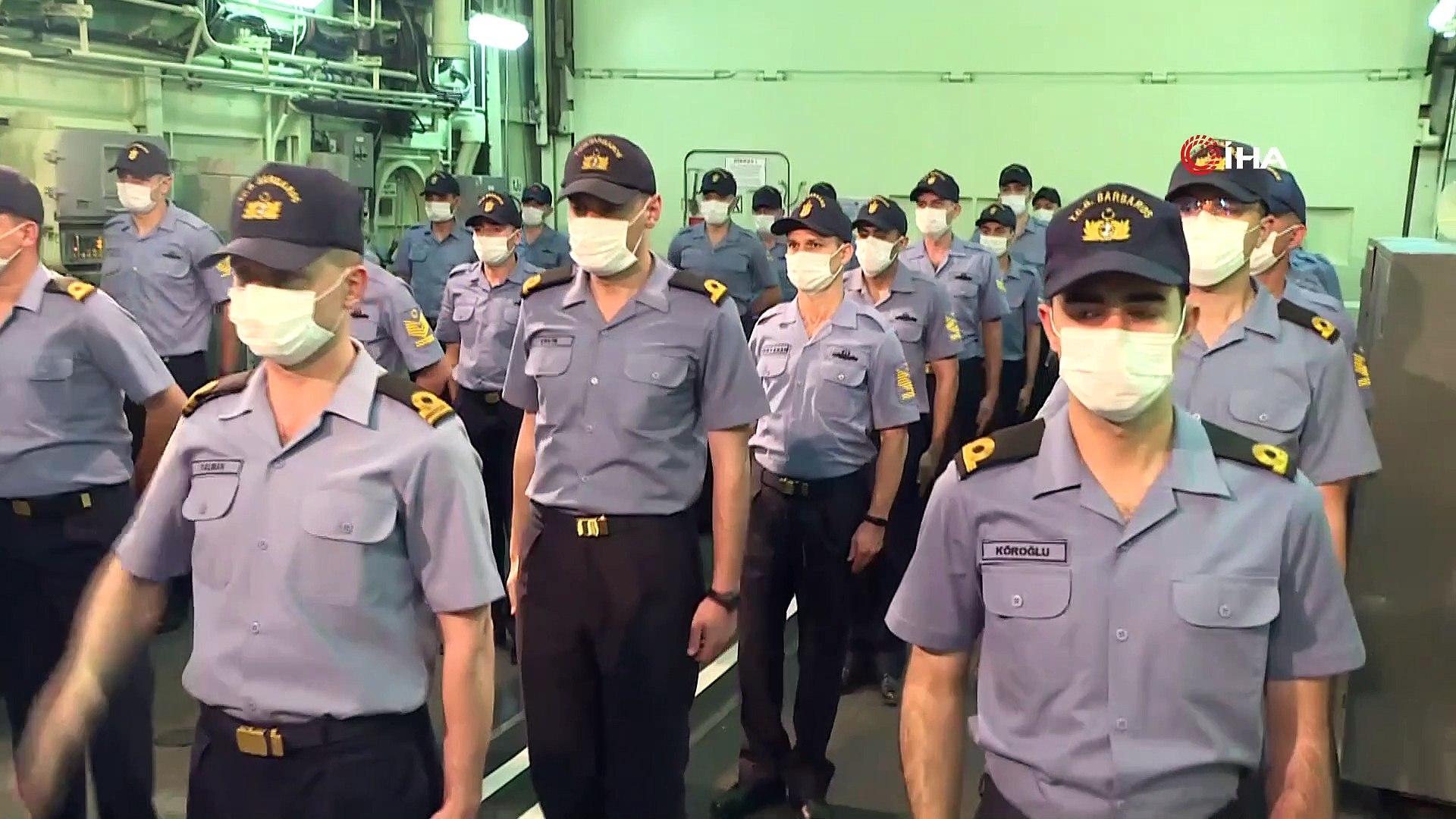 Bakan Akar ve komutanlar İskenderun Deniz Üs Komutanlığı'nda bahriyelilerle  bayramlaştı - Dailymotion Video