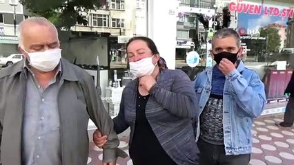 Sokağa çıkma izni olan yaşlılar cadde ve parklara doldurdu