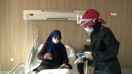 Aylardır Ailelerini Göremeyen Sağlık Çalışanlarının Bayramlıkları, Üniformaları Oldu