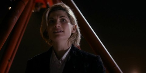 Doctor Who Temporada 11 episodio 1 "The Woman Who Fell to Earth" (español latino) parte (1/2)