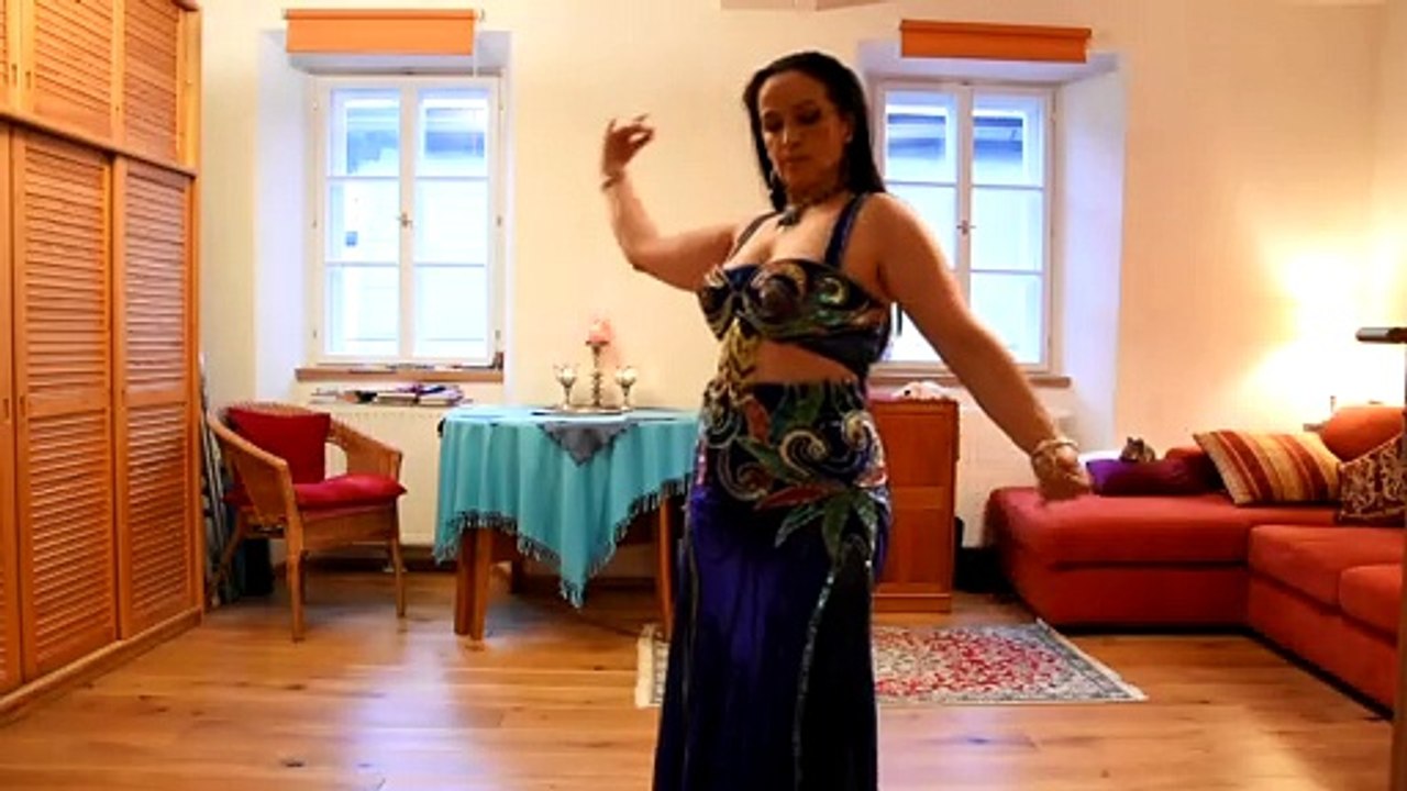Lucia Nadia Cipriani    Tanz in Hallein