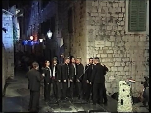 Klapa Cambi - Izresla ruža rumena (live)